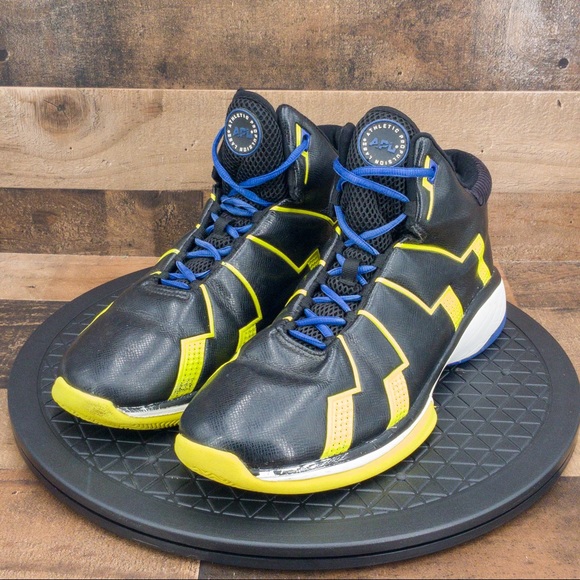 size 14 wide men's basketball shoes